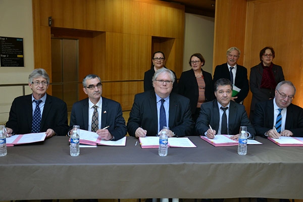 Signature de la 1re convention quinquennale pour le site CNRS – Bourgogne Franche-Comté