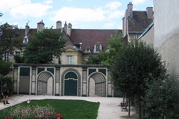 Conférence : “Les hôtels particuliers à Dijon” par Agnès Botté