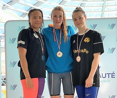 Médaille d’or en natation 50m dos pour Anastasia Urbaniak, étudiante à l’IUT de Chalon