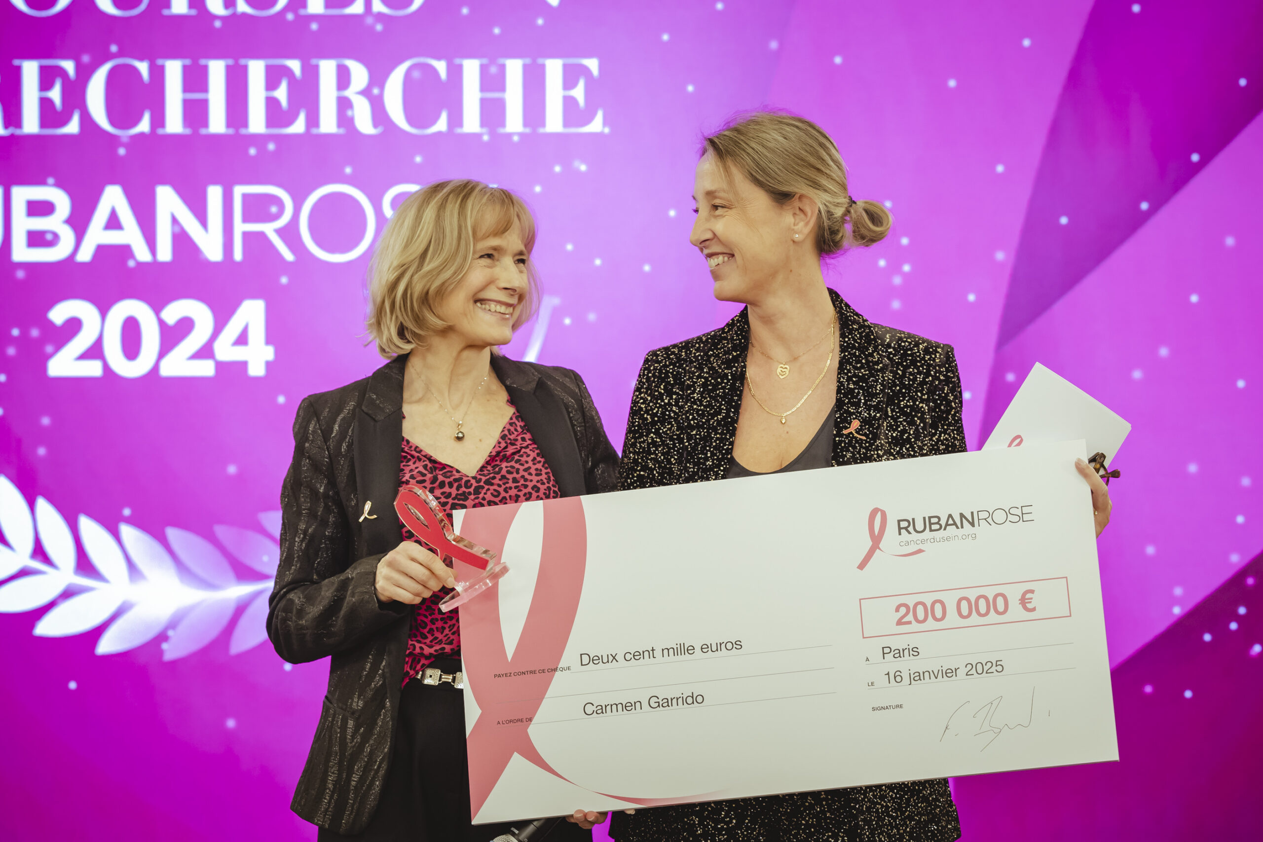 Carmen Garrido décroche une bourse Ruban rose pour financer ses recherches contre le cancer