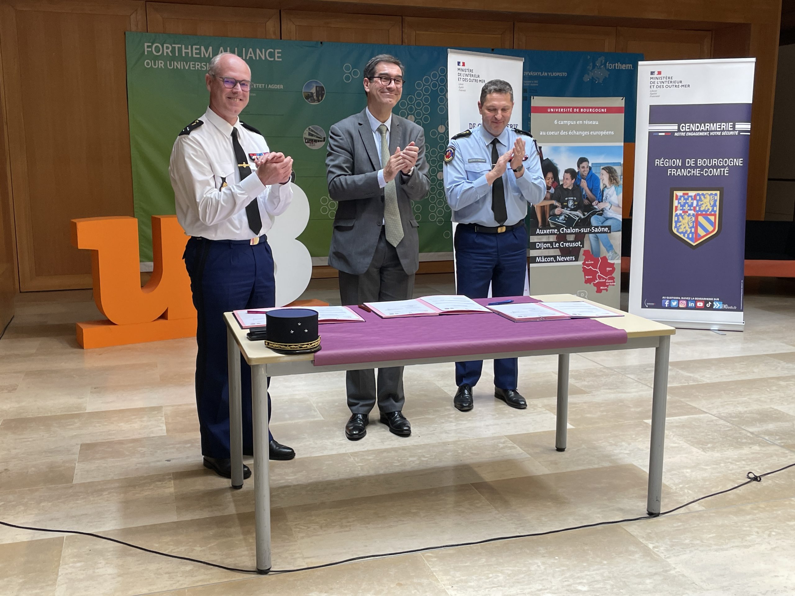 Signature d’une convention de partenariat entre l’uB, la Région de gendarmerie de Bourgogne – Franche-Comté et l’École de gendarmerie de Dijon