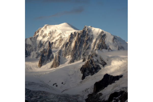 La glace du Mont Blanc révèle une augmentation du phosphore tout au long du 20ième siècle